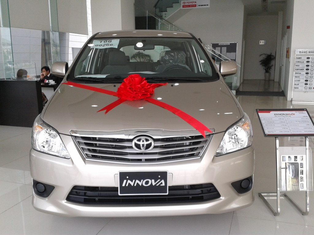 xe toyota innova 2012 #2 xe toyota innova 2012 #2